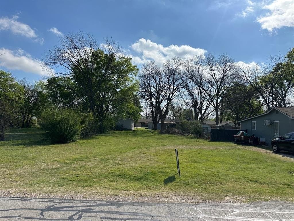 0.3 acres in Johnson County featured view