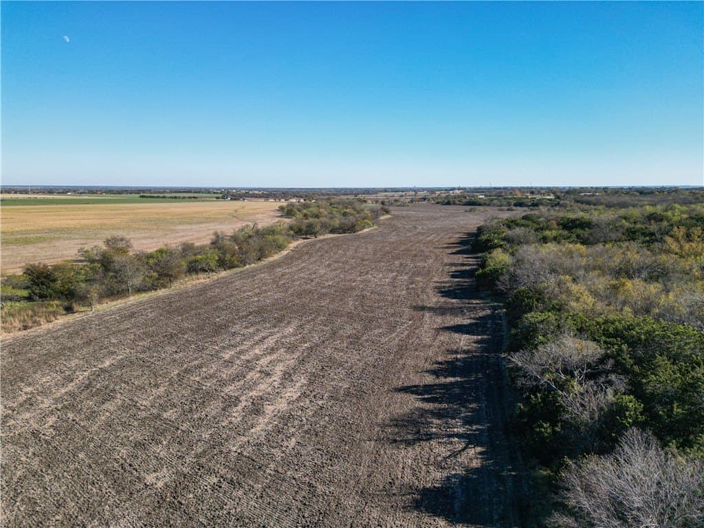 20 acres in McLennan County - photo 7