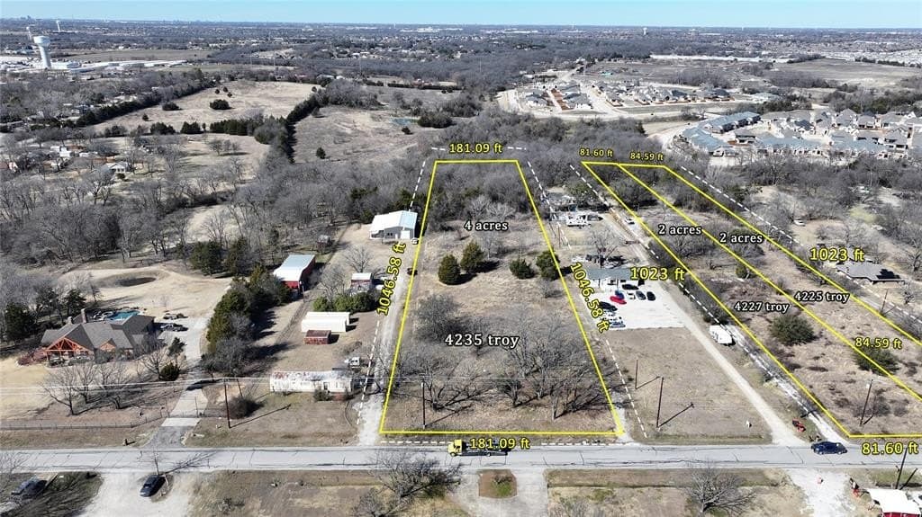 4 acres in Dallas County