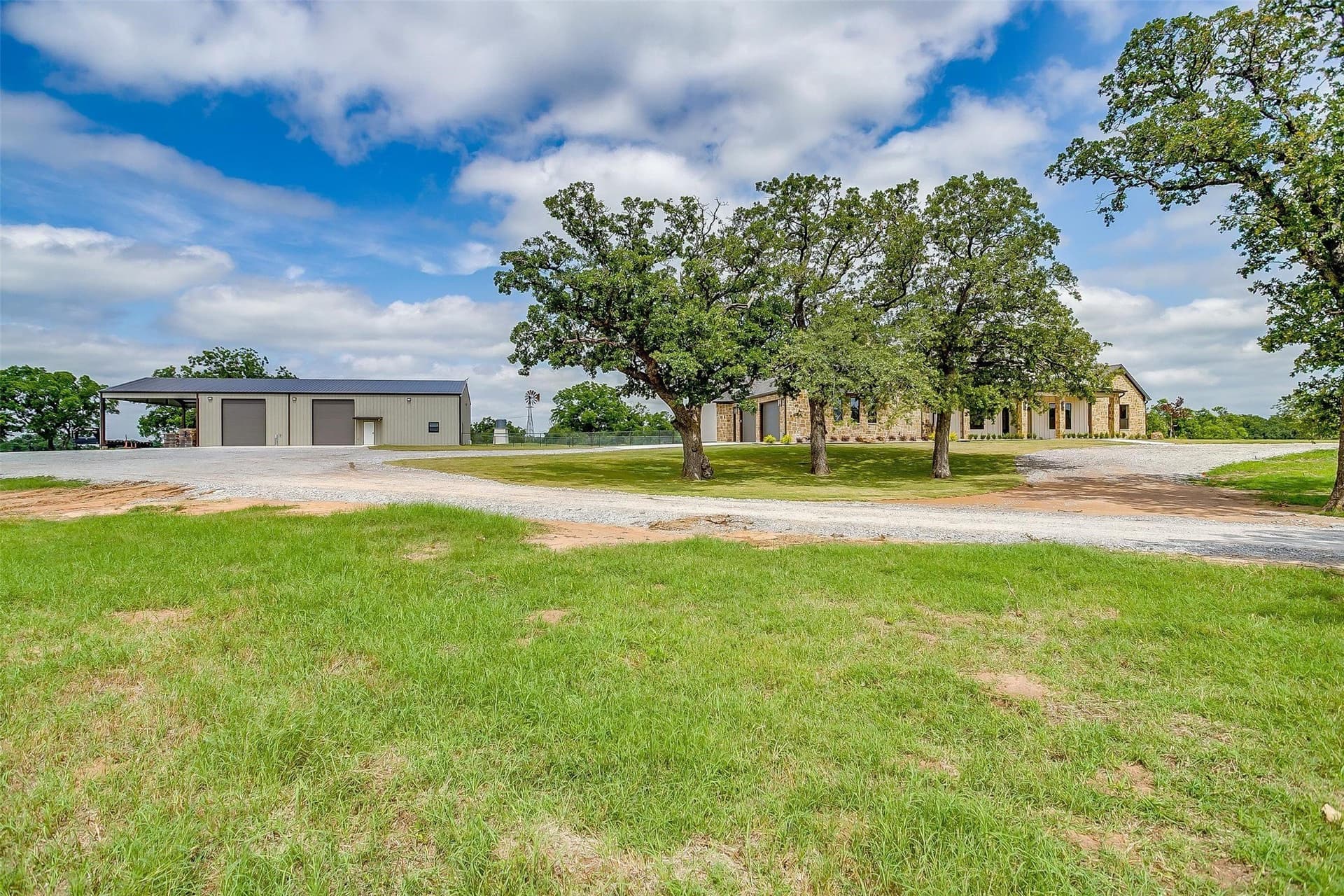 25 acres in Montague County - photo 2