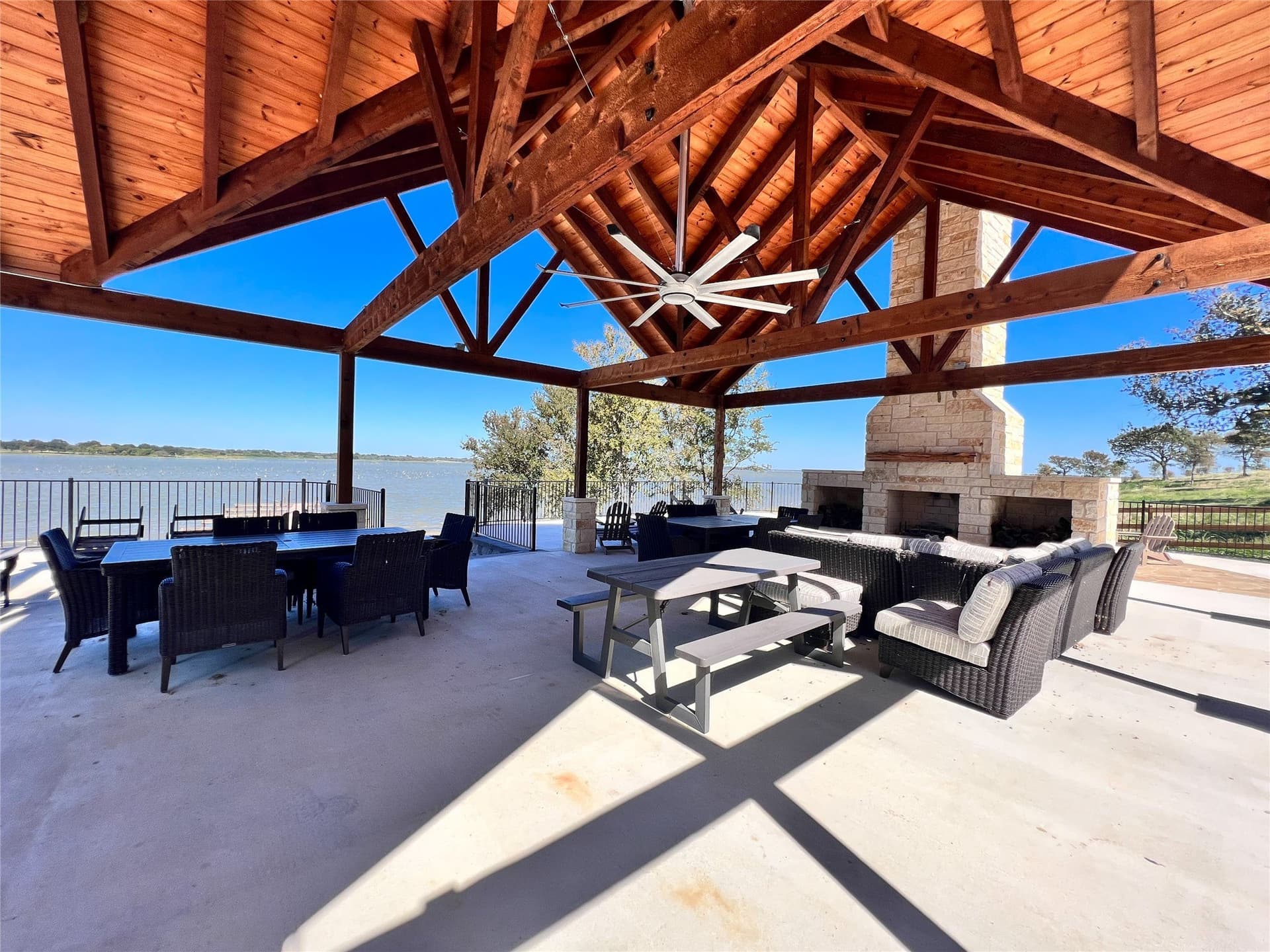 1.22 acres in Navarro County - photo 39