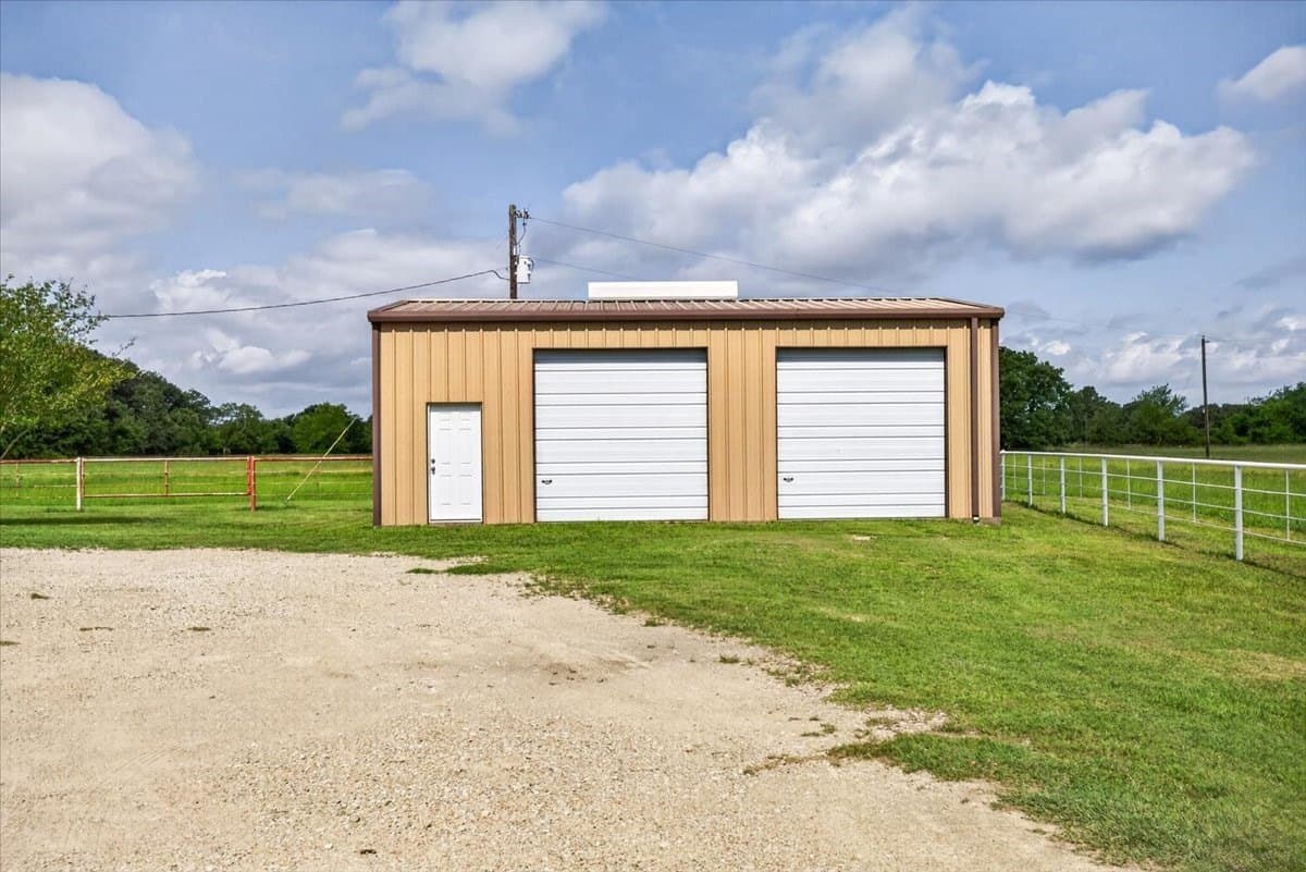 21.8 acres in Kaufman County gallery image 3