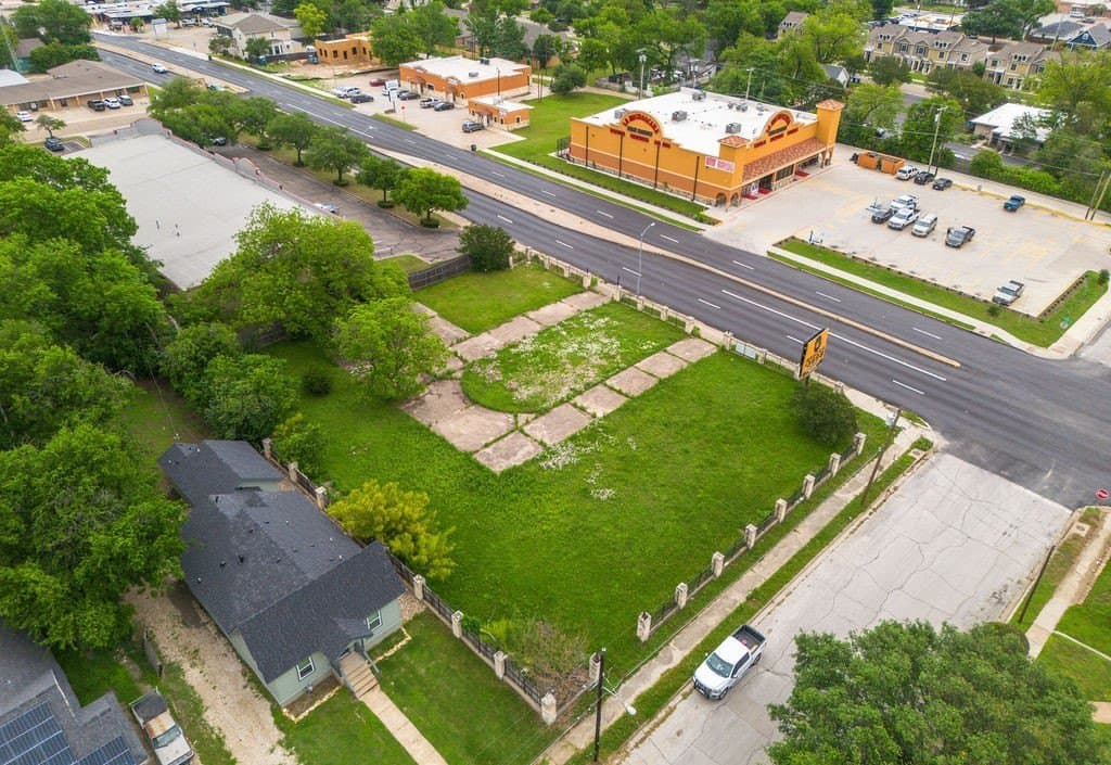 0.56 acres in McLennan County - photo 2