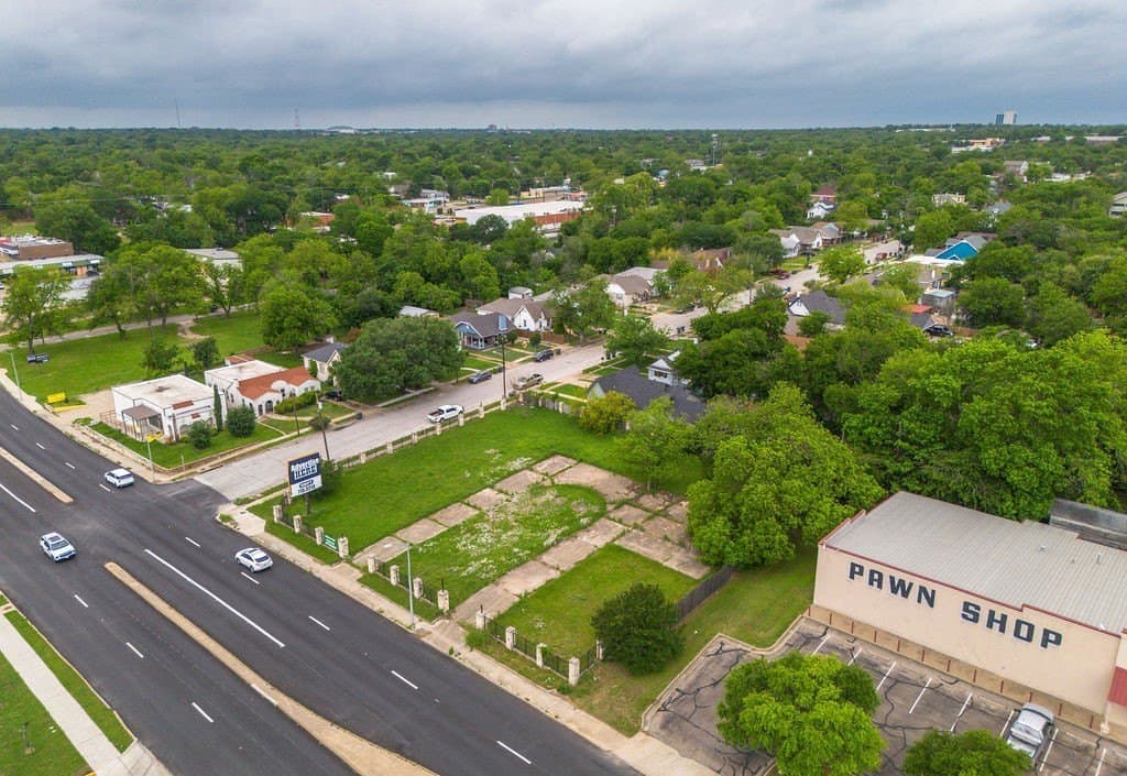 0.56 acres in McLennan County - photo 6