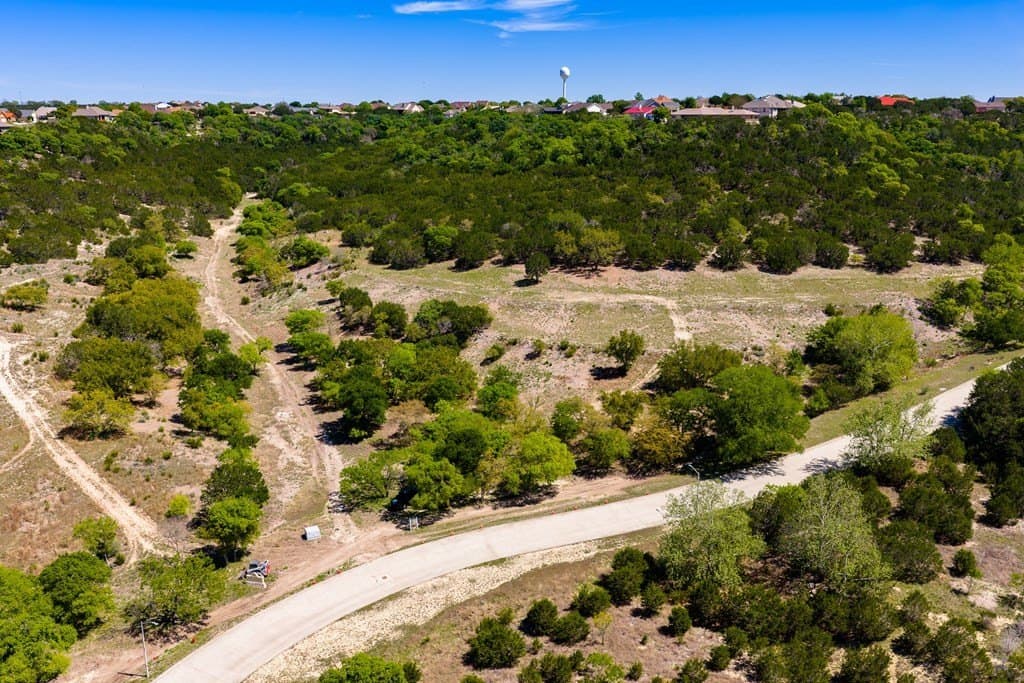 2.55 acres in Kerr County gallery image 2