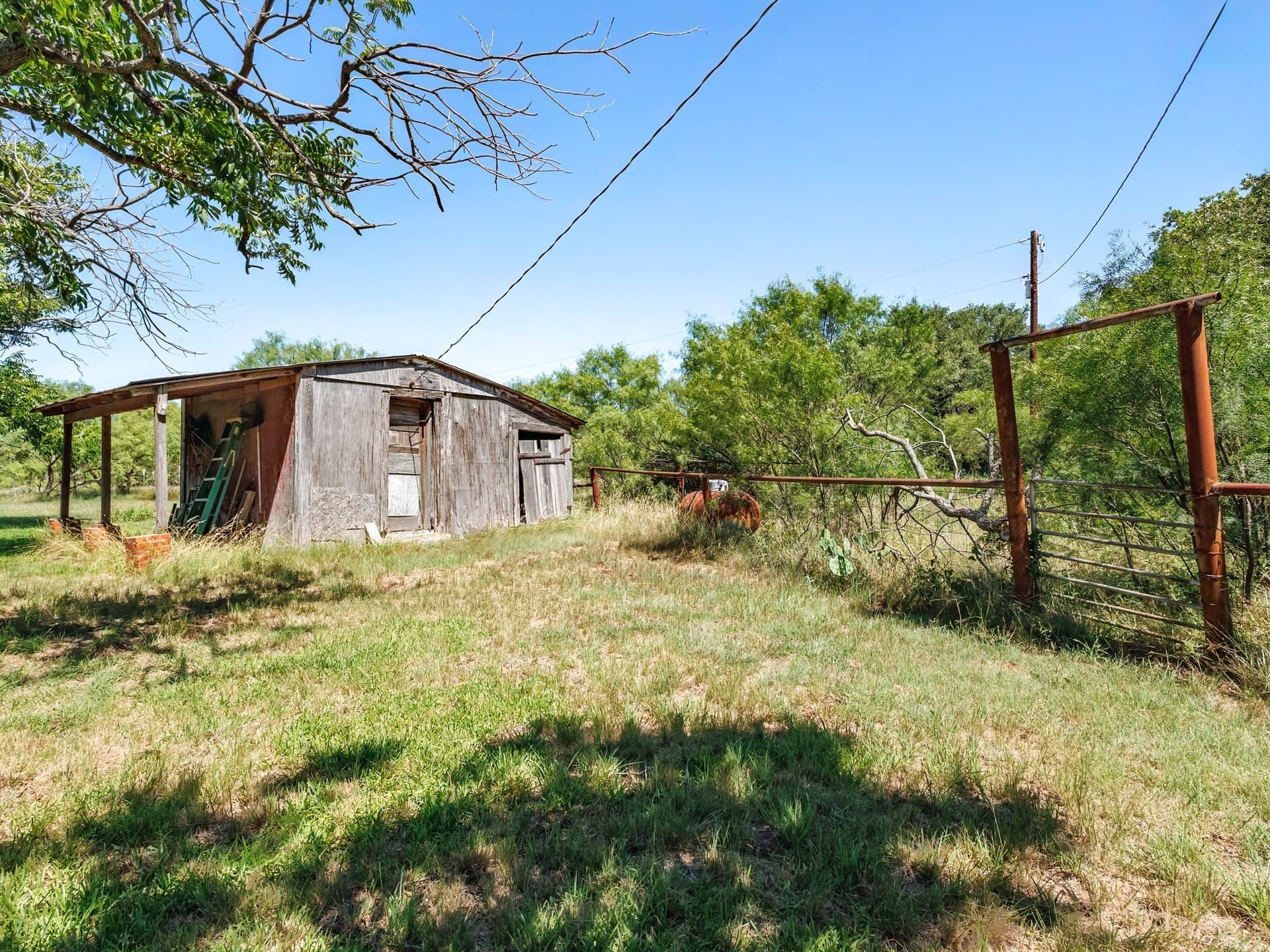 102 acres in Coleman County - photo 33
