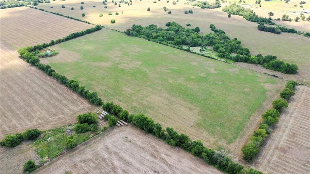 523.41 acres in Robertson County - photo 37