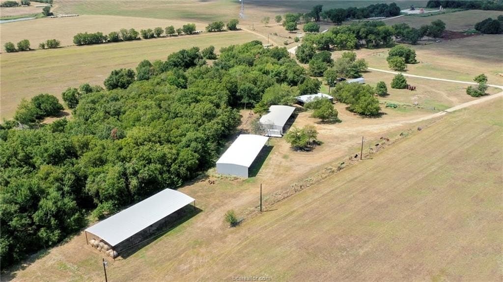 523.41 acres in Robertson County - photo 15