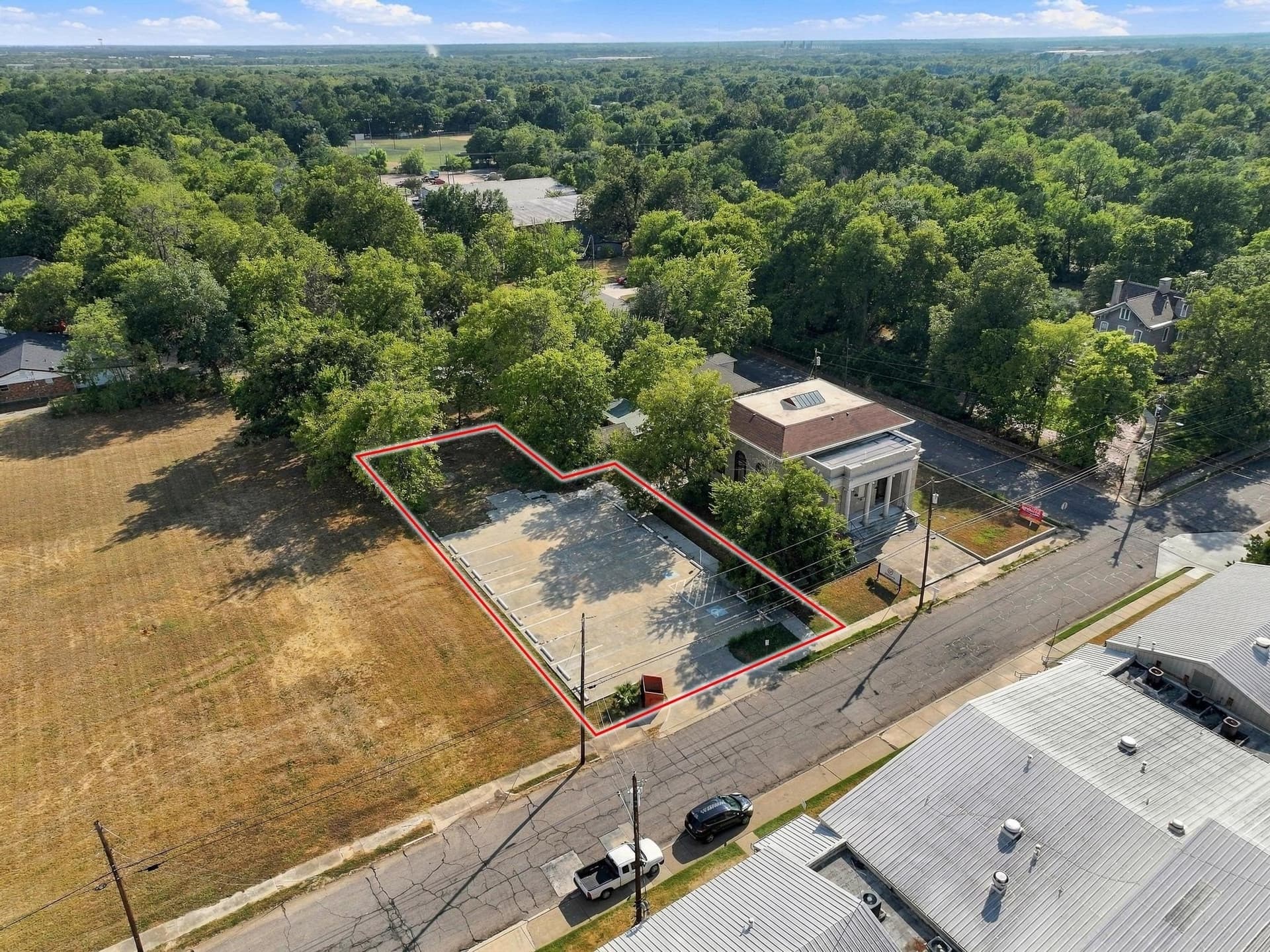 0.33 acres in Lamar County - photo 3