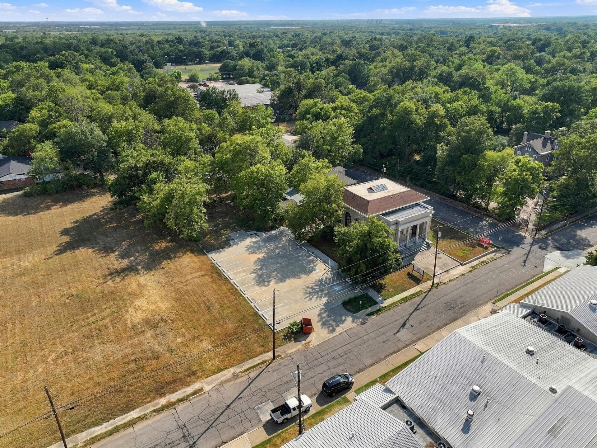 0.33 acres in Lamar County - photo 4