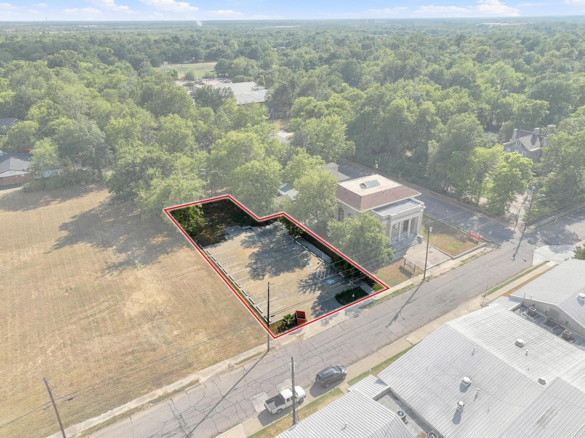 0.33 acres in Lamar County - photo 2