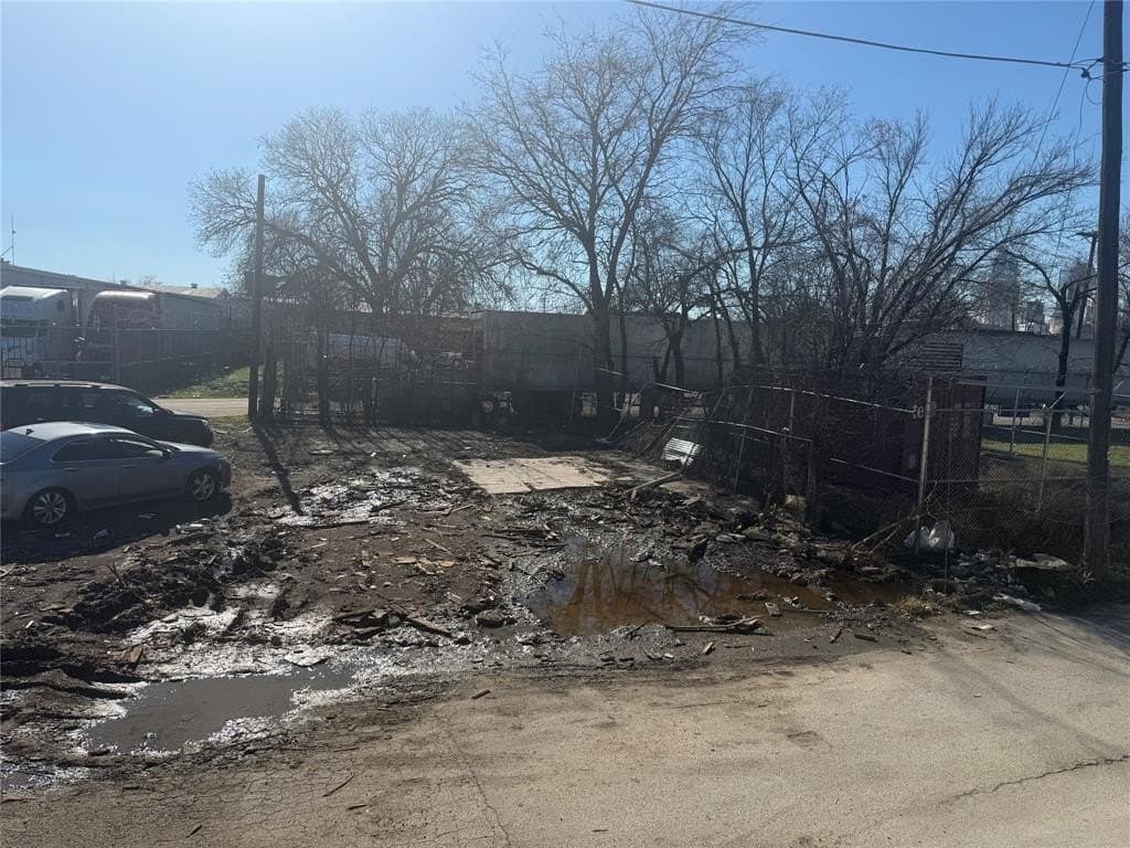 0.04 acres in Dallas County gallery image 3