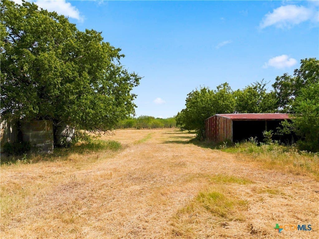 37.72 acres in Falls County - photo 5