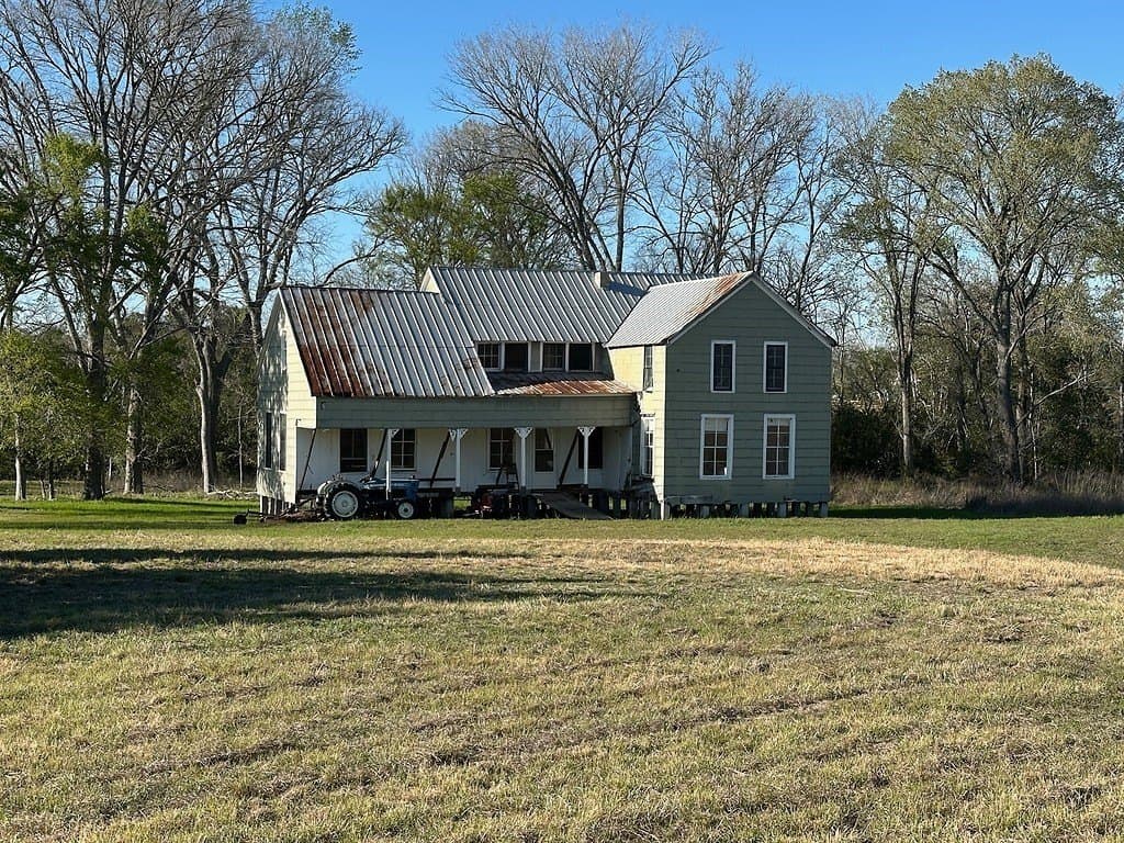 9 acres in Fayette County