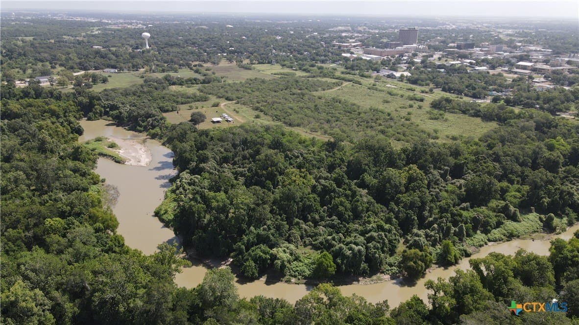 69.59 acres in Victoria County - photo 6