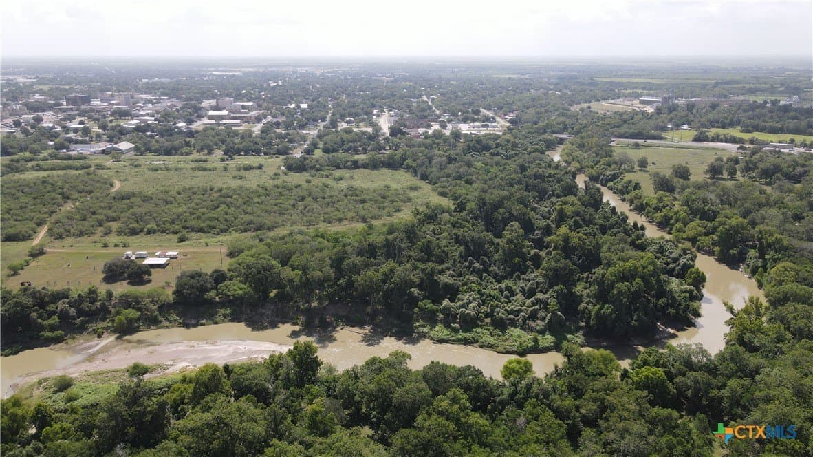 69.59 acres in Victoria County gallery image 4