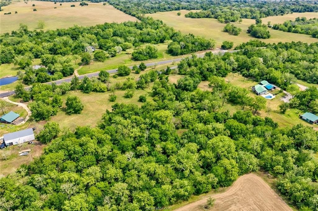 10 acres in Robertson County - photo 5