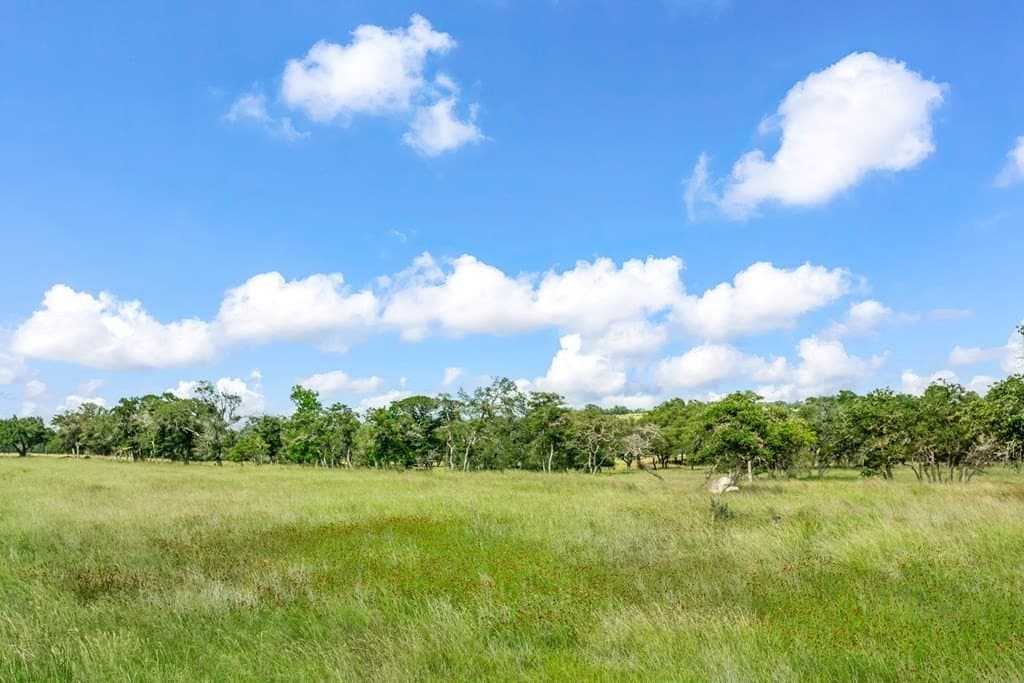 5.02 acres in Kerr County - photo 10