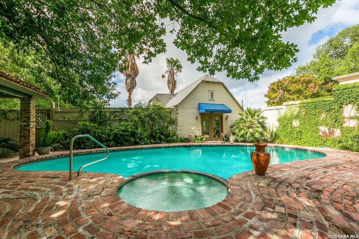 0.4 acres in Bexar County - photo 10