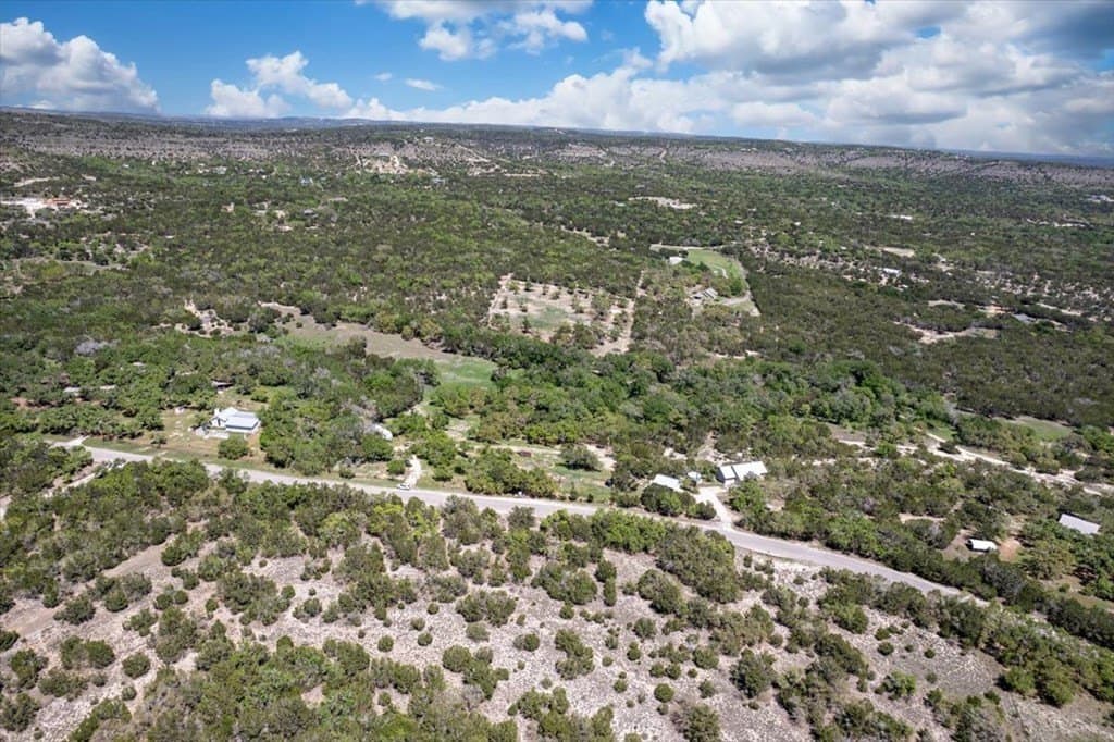 8.14 acres in Hays County gallery image 4