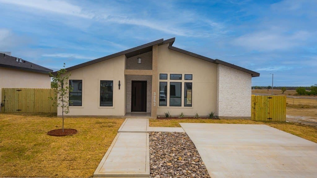 7,500 acres in Maverick County gallery image 2