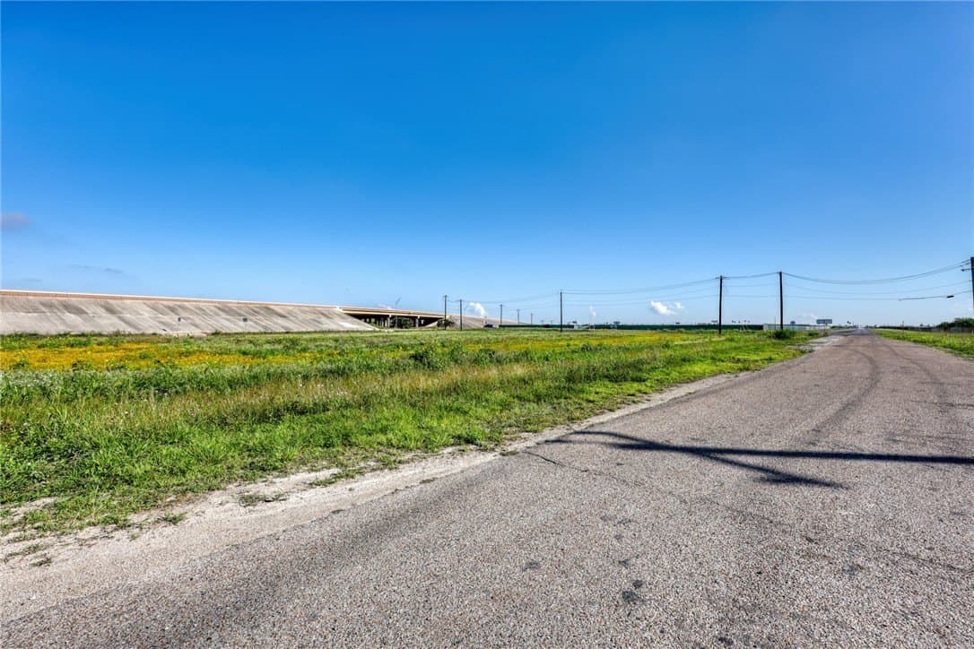 1.59 acres in Nueces County - photo 10