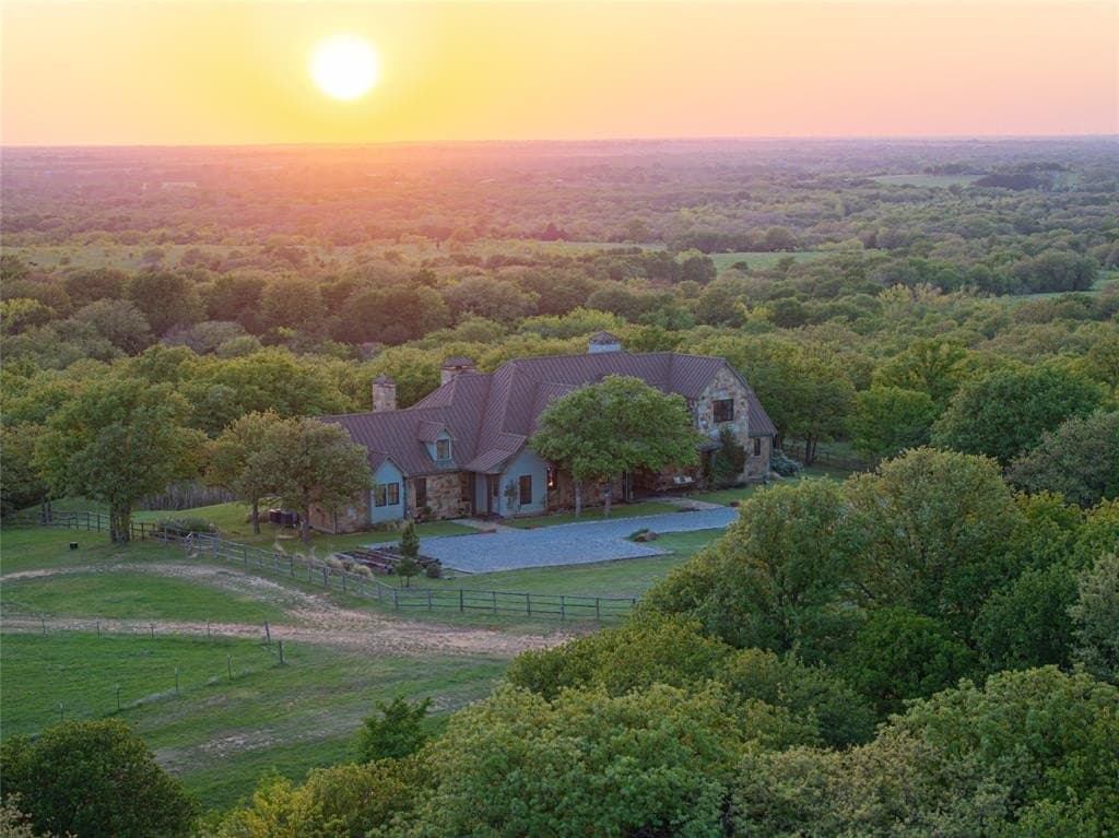 52 acres in Cooke County gallery image 3