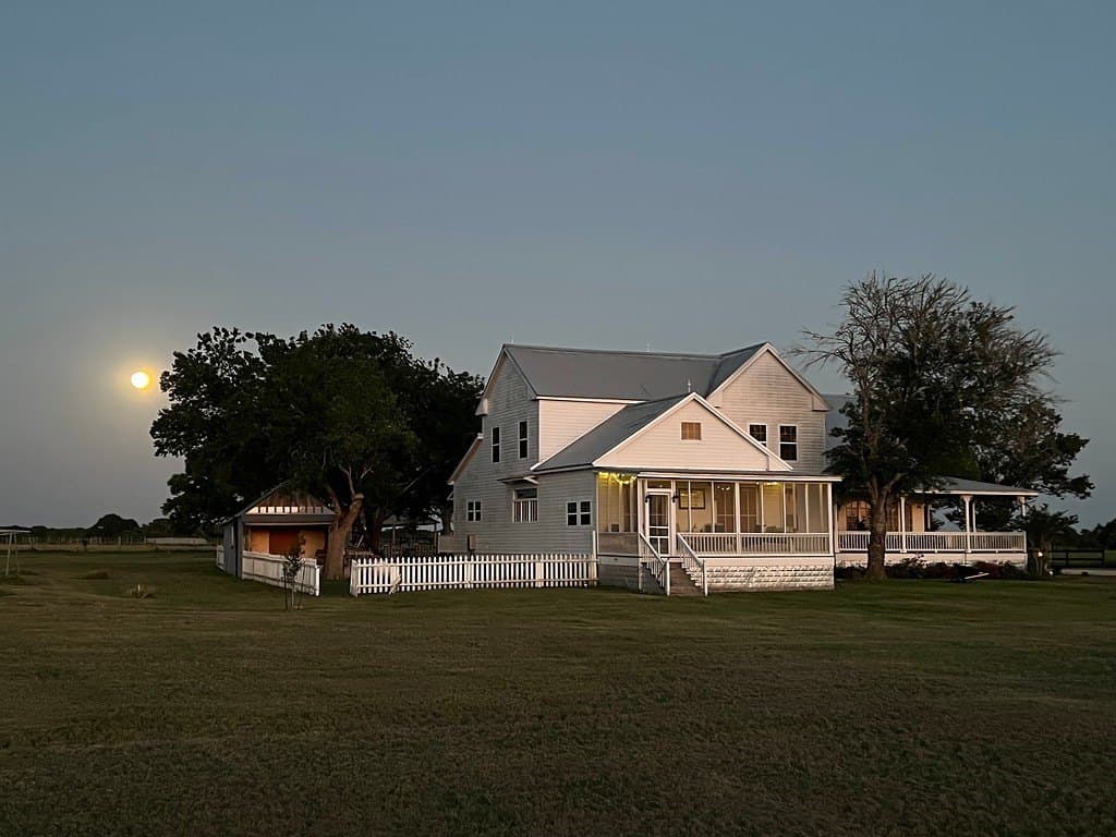4.06 acres in Colorado County gallery image 2