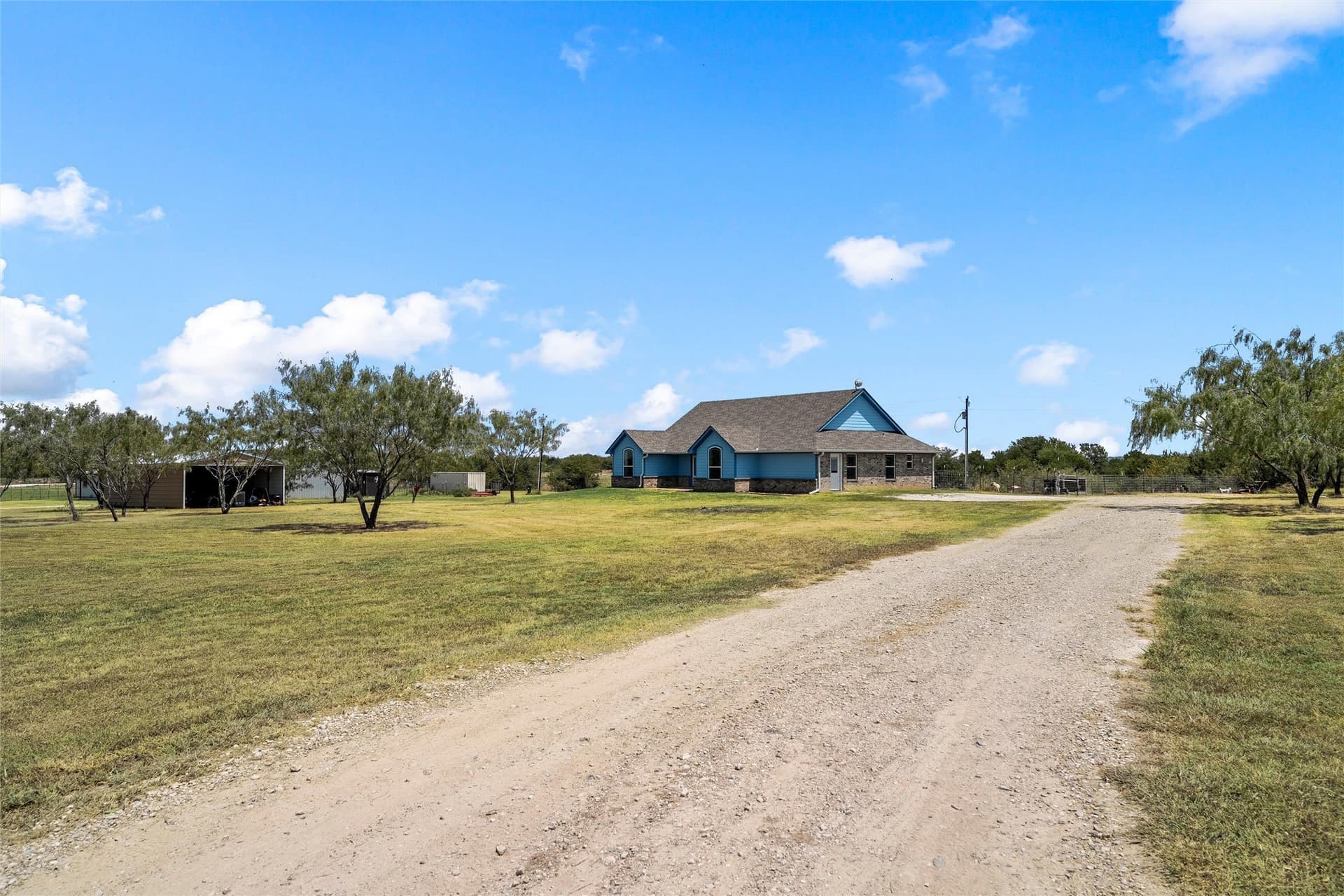 13.6 acres in Hill County - photo 27