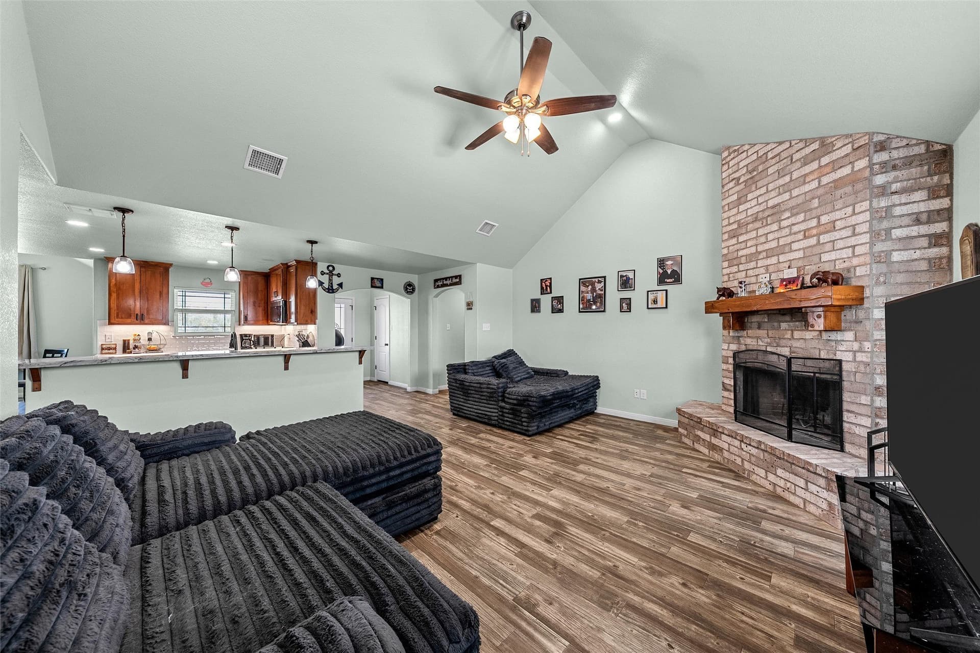 13.6 acres in Hill County - photo 9