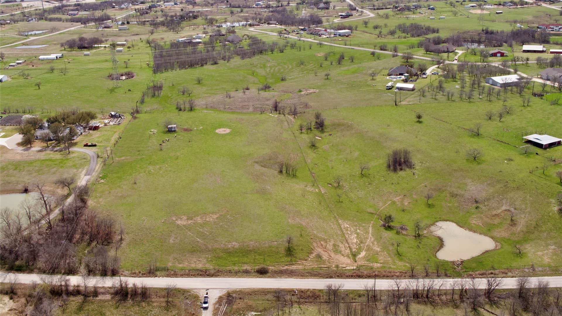 5.92 acres in Tarrant County - photo 4