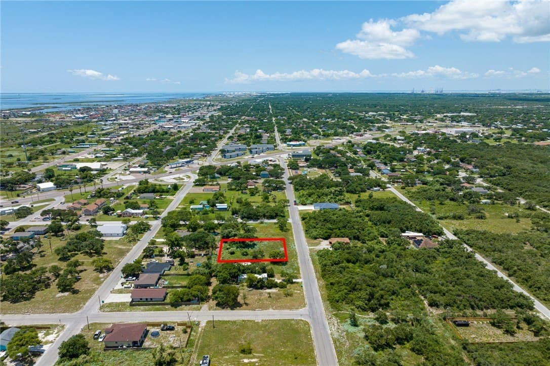 0.32 acres in Aransas County - photo 5