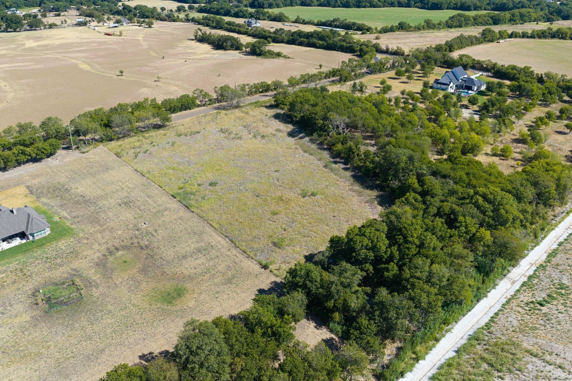 3.93 acres in Ellis County - photo 3