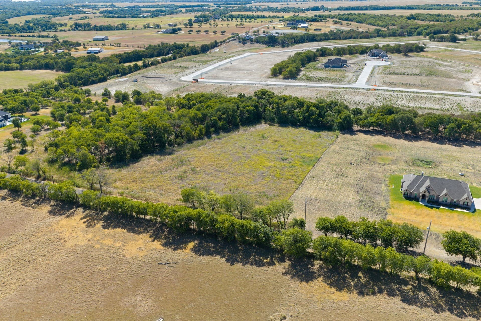 3.93 acres in Ellis County - photo 2