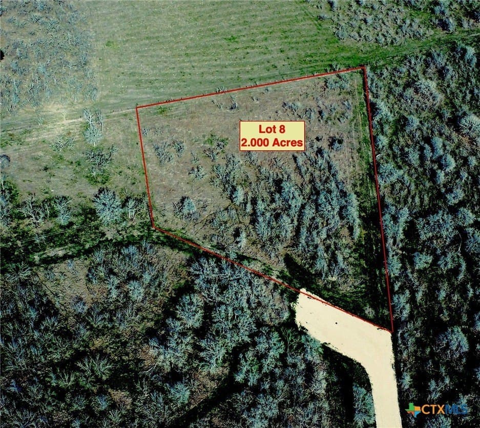 2 acres in Gonzales County gallery image 3