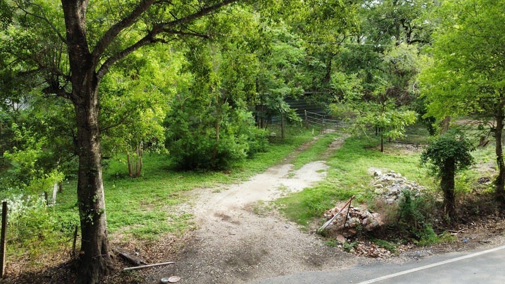 4.84 acres in Angleton County - photo 7