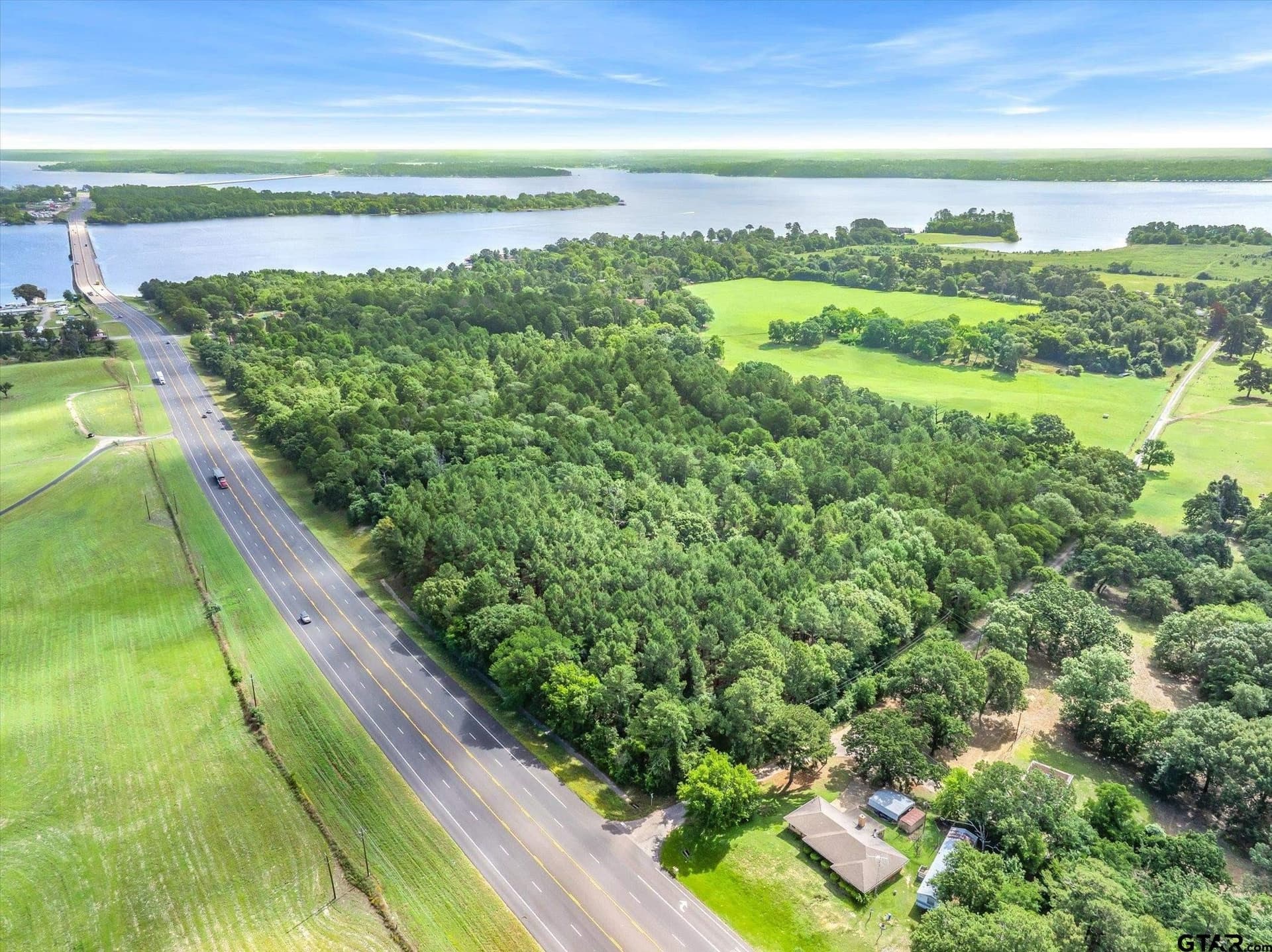 26.65 acres in Henderson County