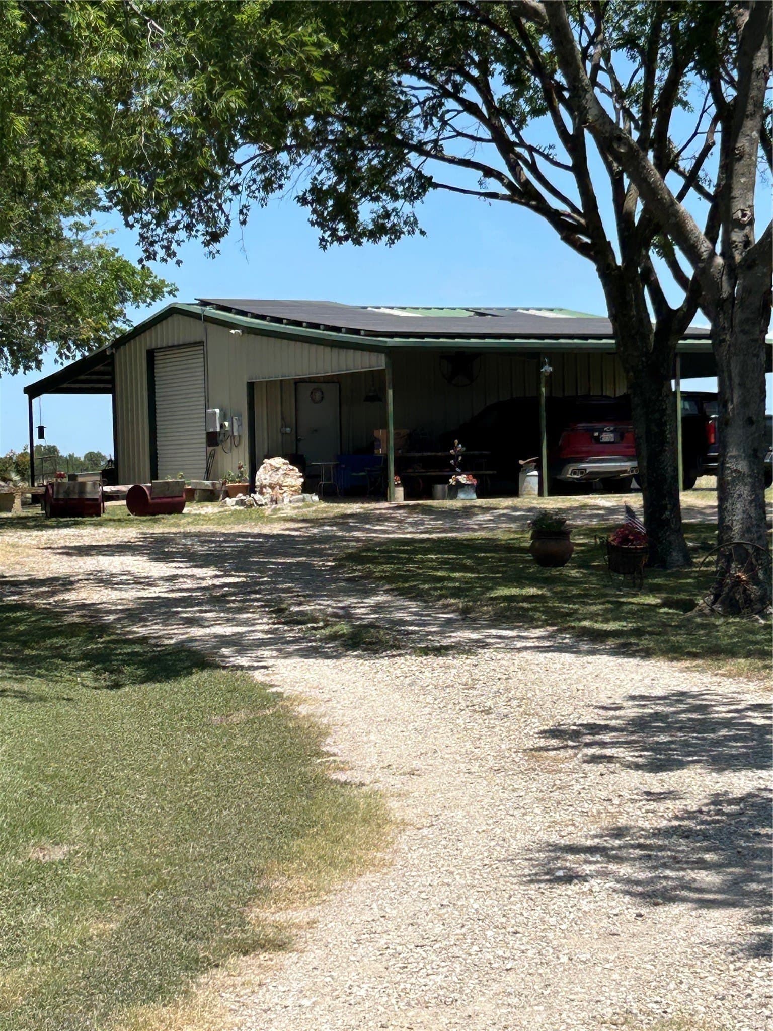 8.25 acres in Ellis County gallery image 4