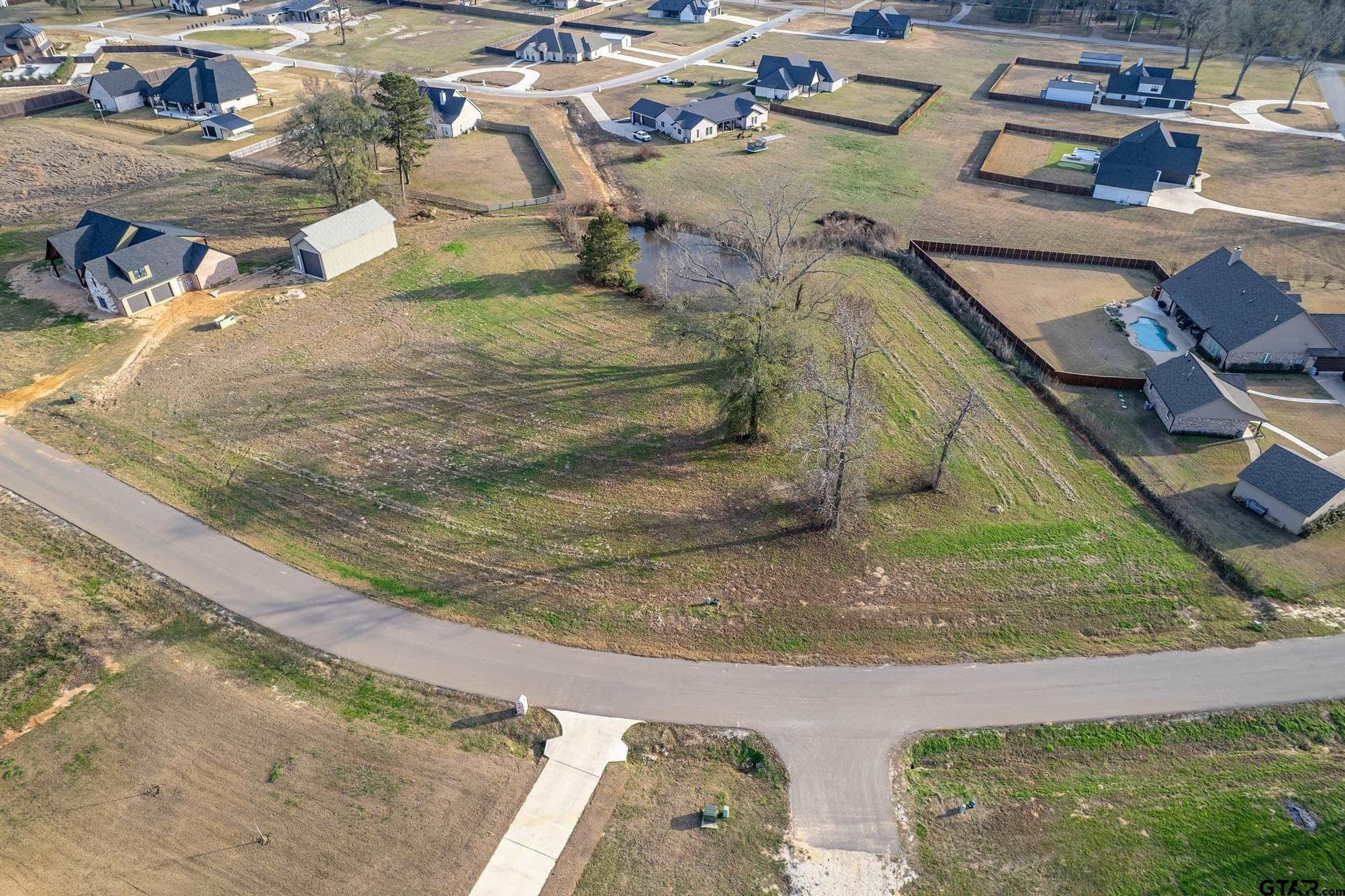 1 acres in Smith County gallery image 4