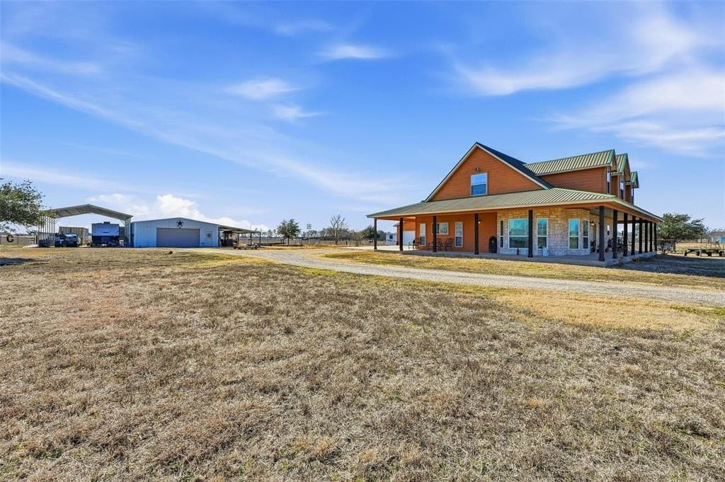 10.35 acres in Ellis County gallery image 3