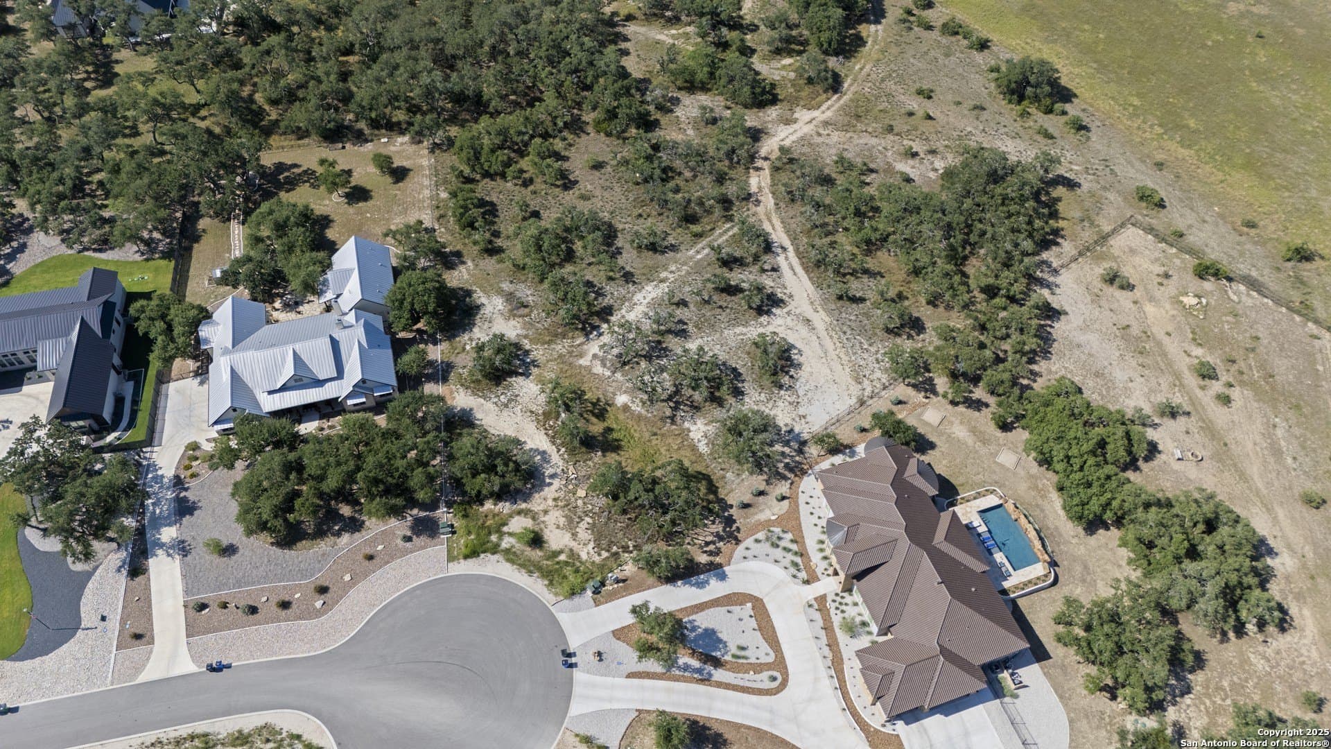 1.01 acres in Comal County gallery image 3