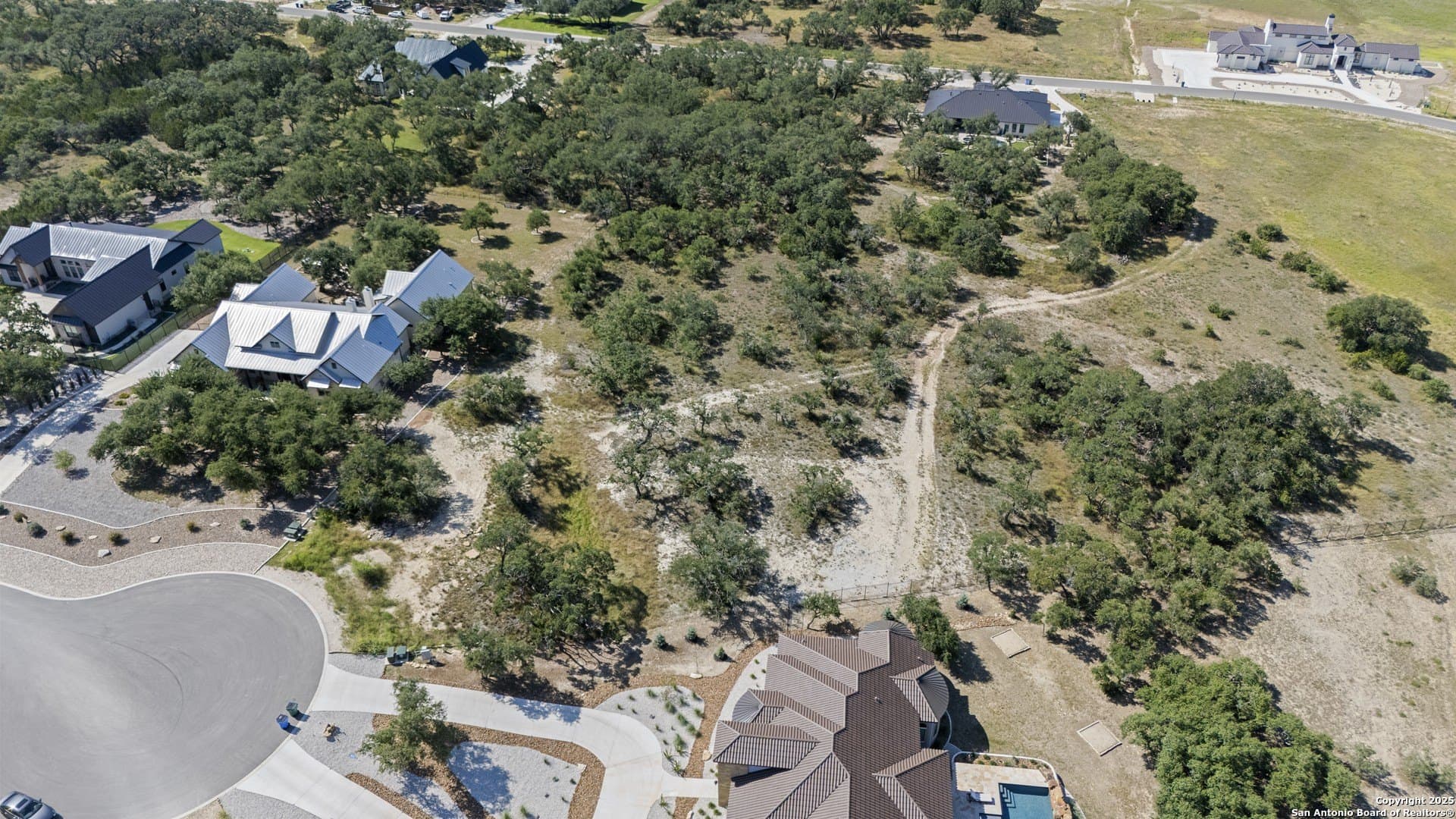 1.01 acres in Comal County - photo 10
