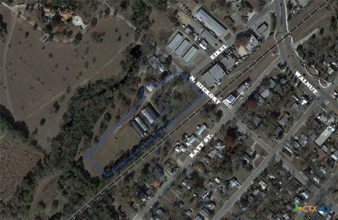 3.71 acres in Comal County gallery image 2