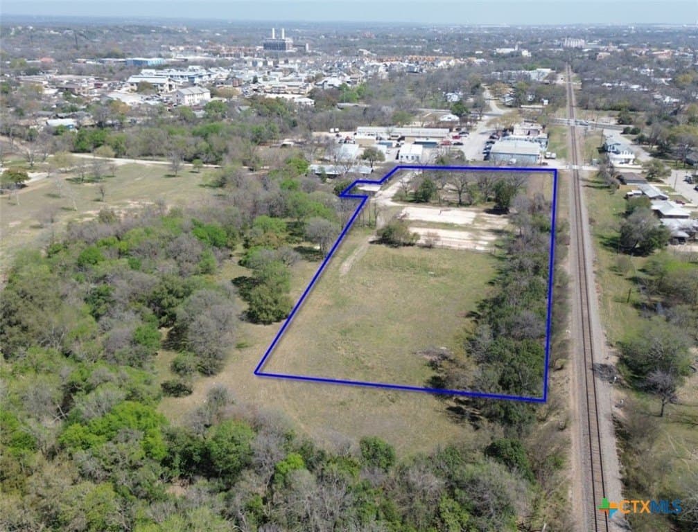 3.71 acres in Comal County