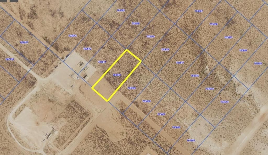 5.1 acres in Ward County