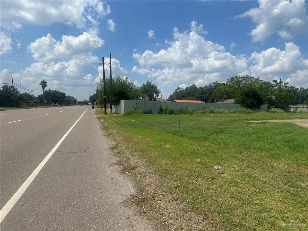 0.77 acres in Brooks County gallery image 3