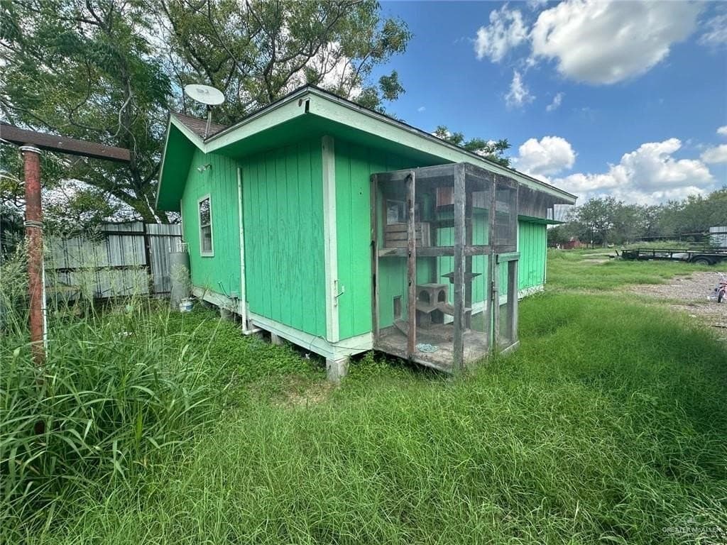0.77 acres in Brooks County - photo 10
