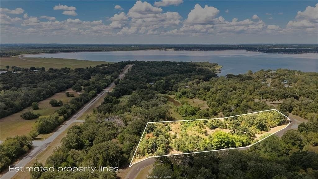 2.48 acres in Leon County