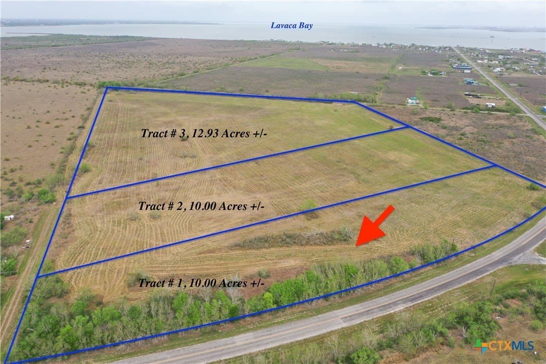 10 acres in Calhoun County