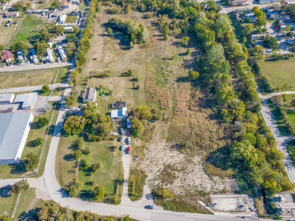 12 acres in Dallas County gallery image 3